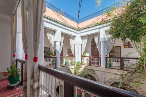 Гостиница Riad Dar Palmyra  Марракеш